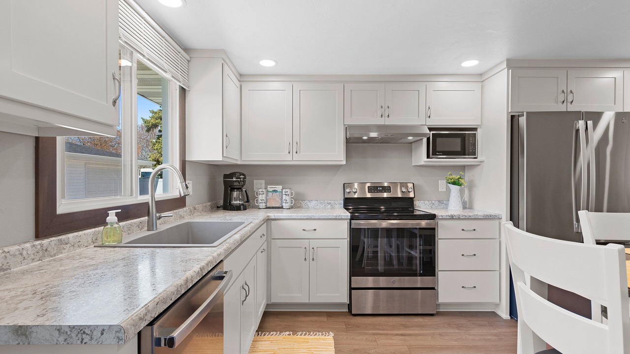 Photo of Kitchen in Ashwaubenon