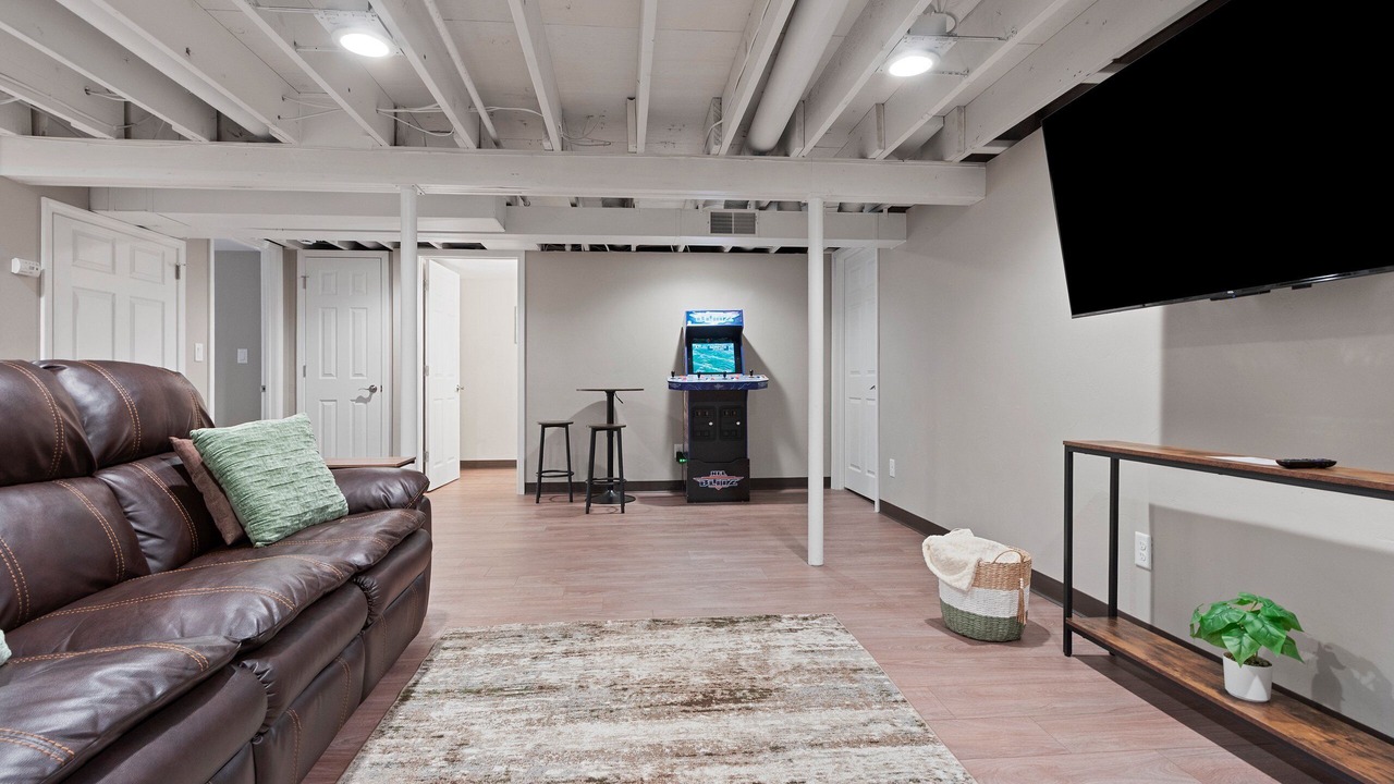 Photo of Livingroom in Ashwaubenon