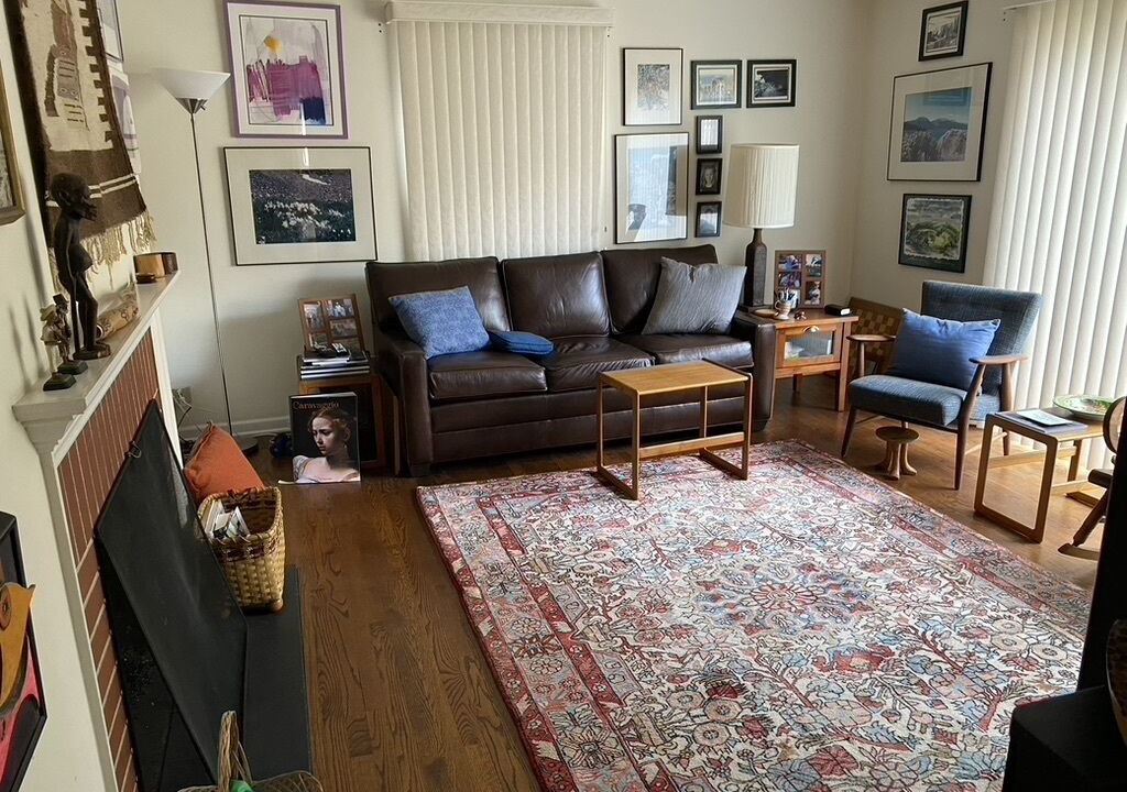 Photo of Livingroom in Evanston