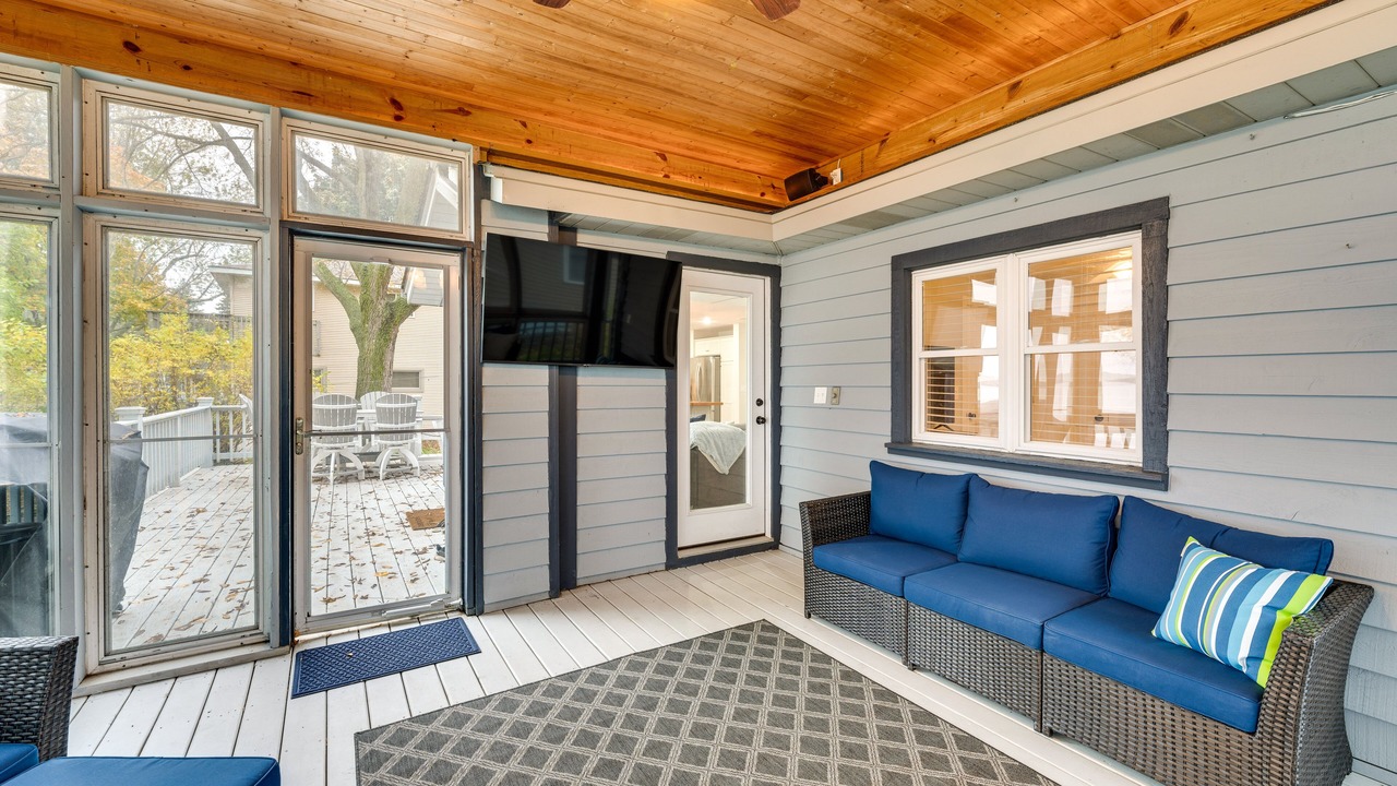 Photo of Livingroom in Lake Koshkonong