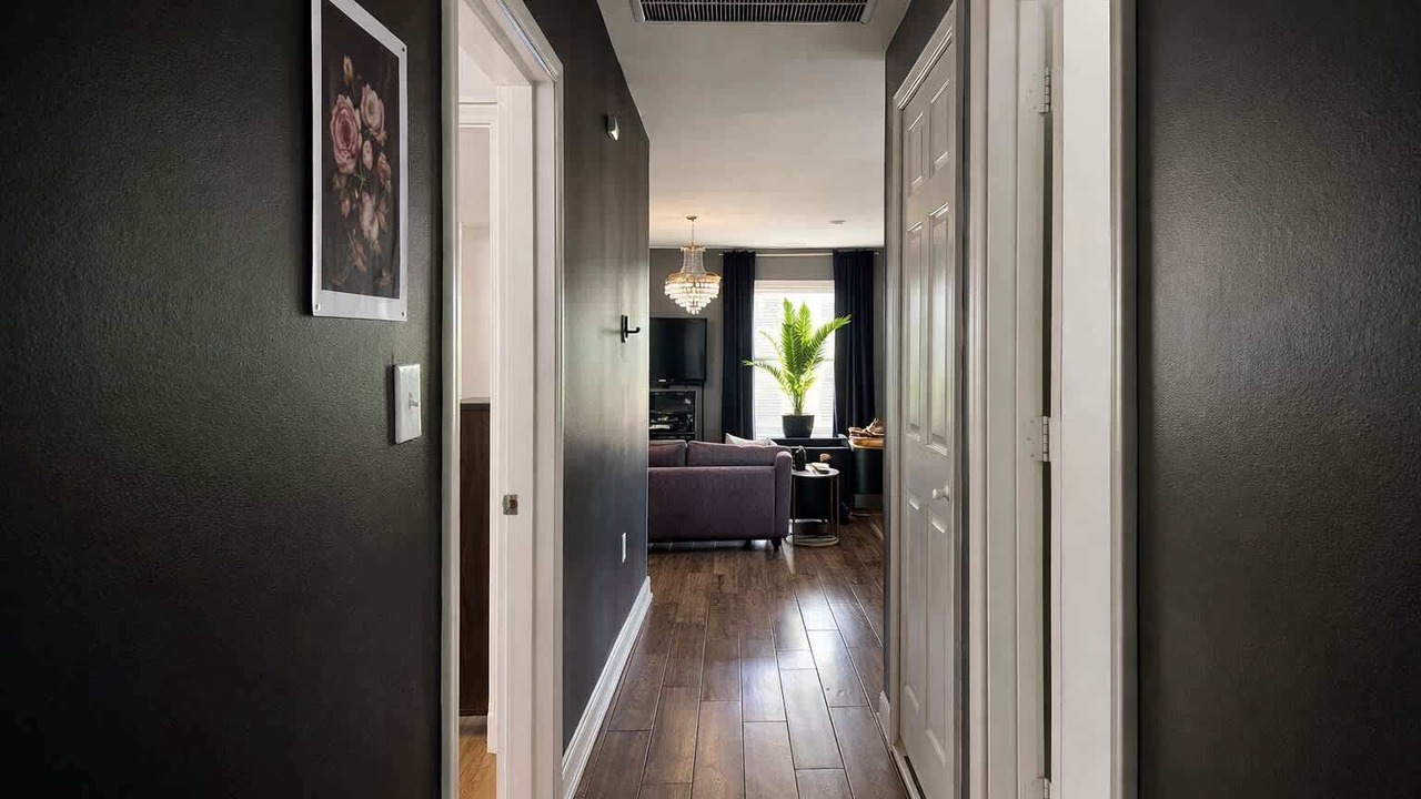 Photo of Bedroom in Evanston