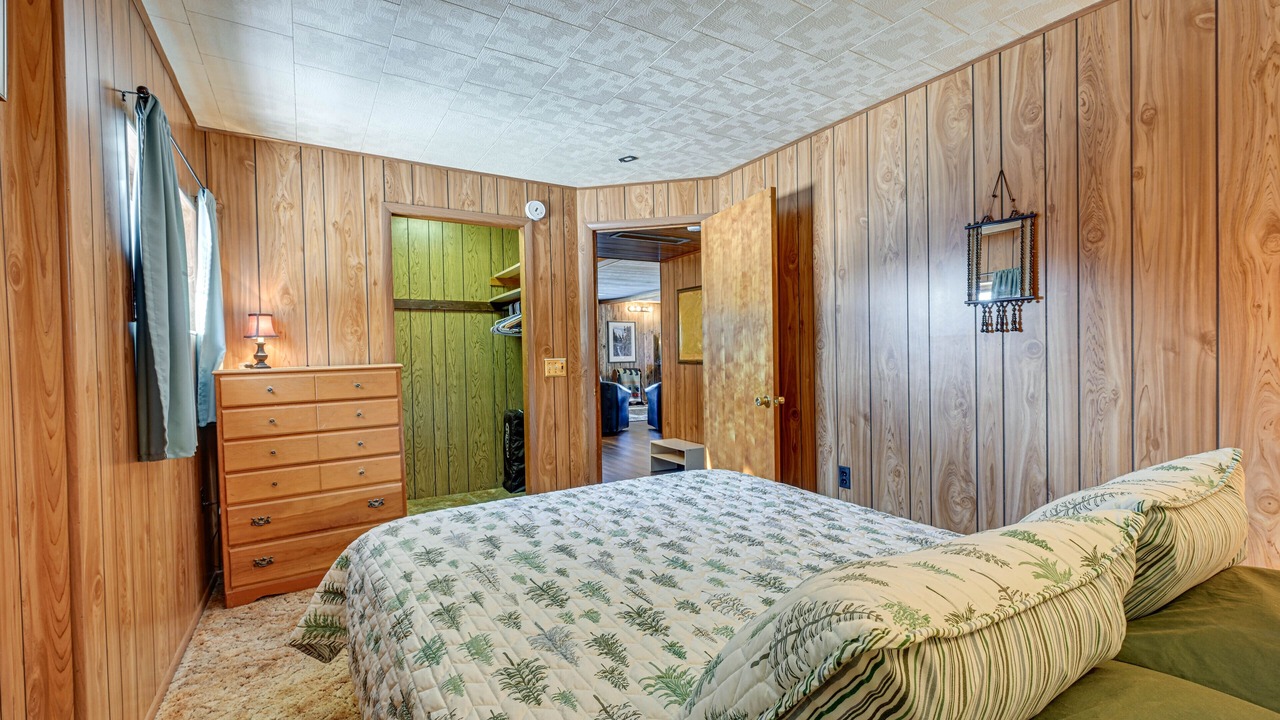 Photo of Bedroom in Townsend