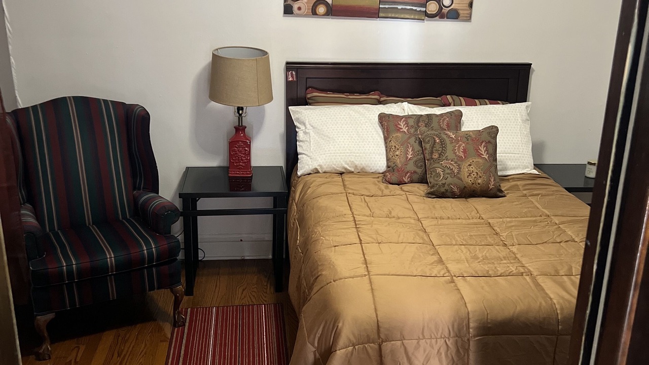 Photo of Bedroom in Galewood