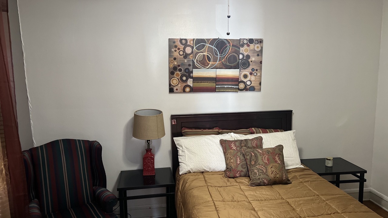 Photo of Bedroom in Galewood