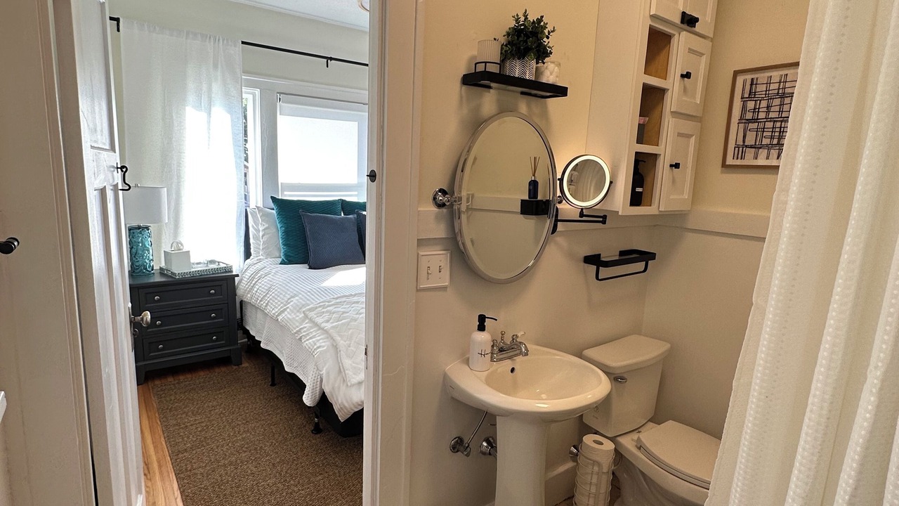 Photo of Bedroom in University Heights