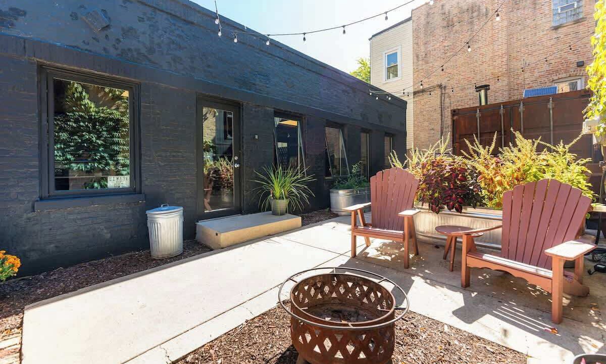 Photo of Patio Balcony in Logan Square