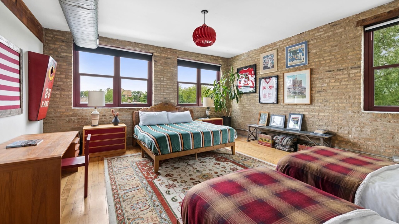 Photo of Bedroom in Logan Square