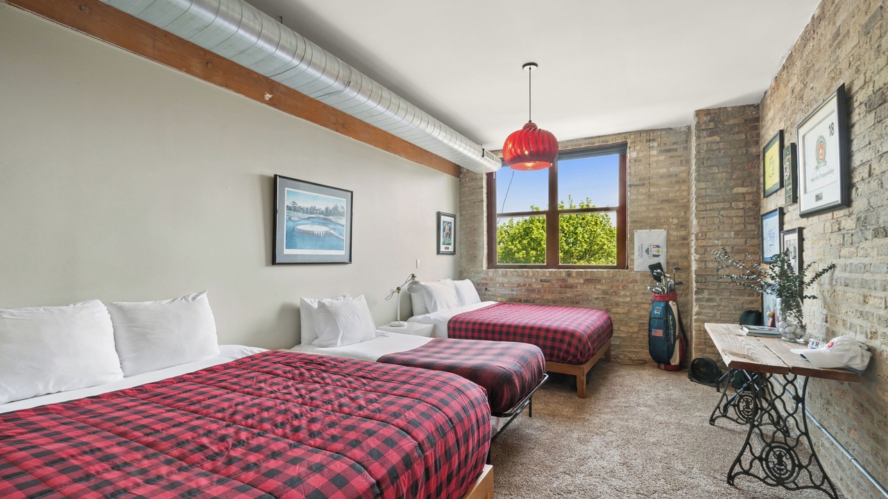 Photo of Bedroom in Logan Square