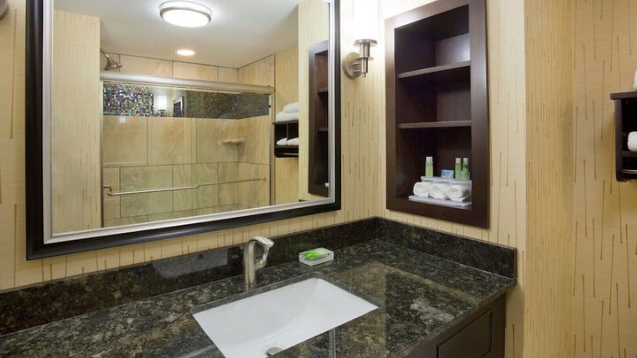 Photo of Bathroom in Davenport