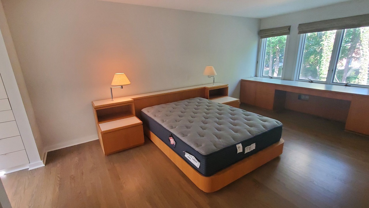 Photo of Bedroom in Lake Forest
