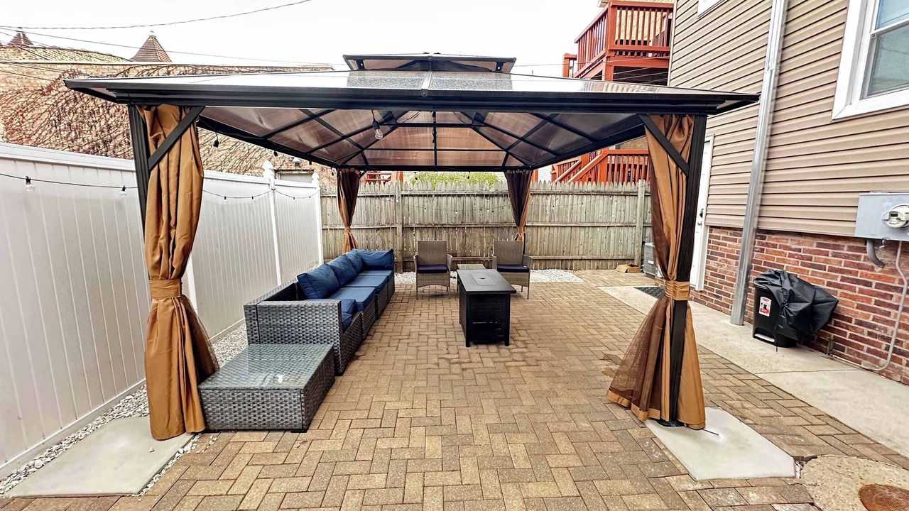 Photo of Patio Balcony in Lincoln Park