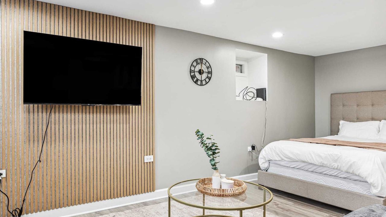 Photo of Bedroom in Lincoln Park