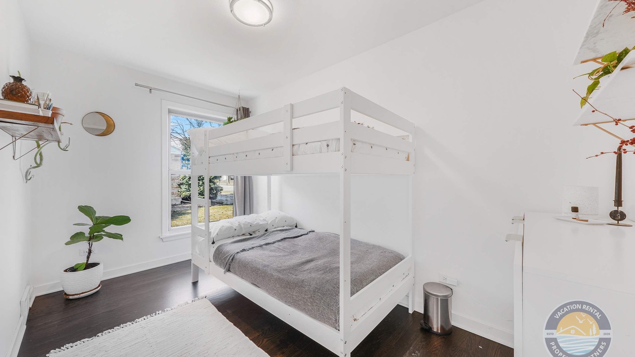 Photo of Bedroom in Lake Geneva