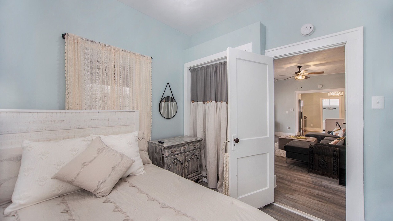 Photo of Bedroom in Nims