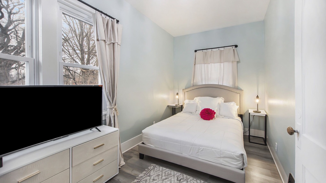 Photo of Bedroom in Nims