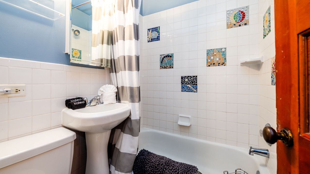 Photo of Bathroom in Lakeside