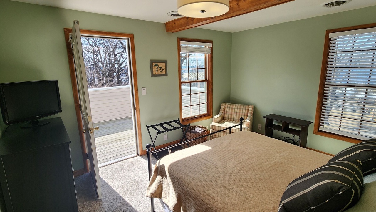 Photo of Bedroom in Whitehall