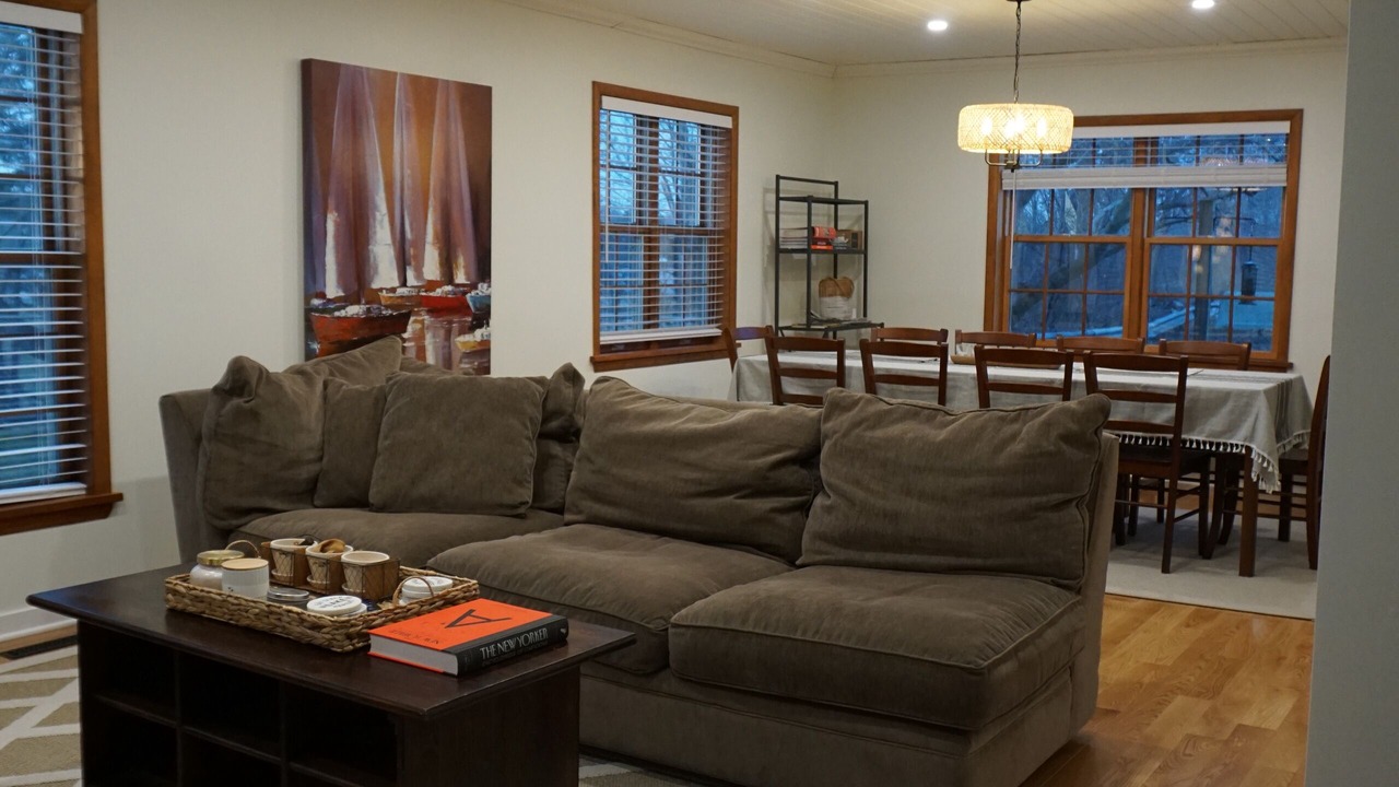 Photo of Livingroom in Whitehall