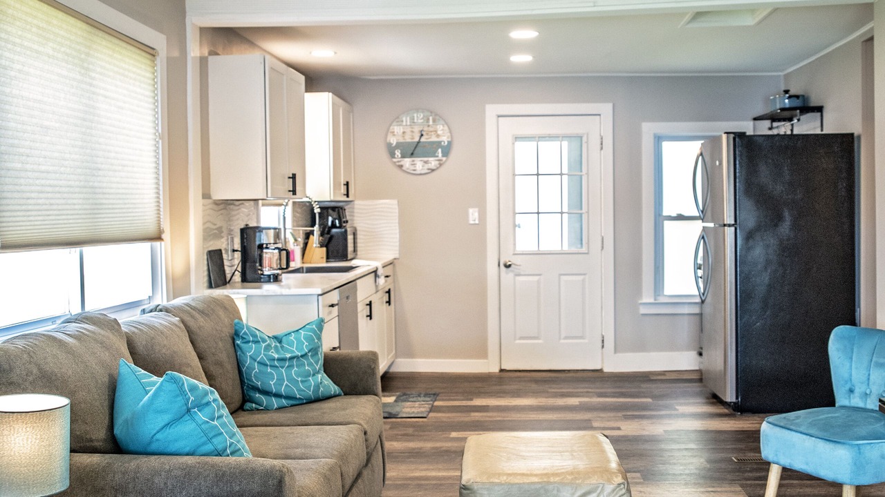 Photo of Livingroom in Commerce Township