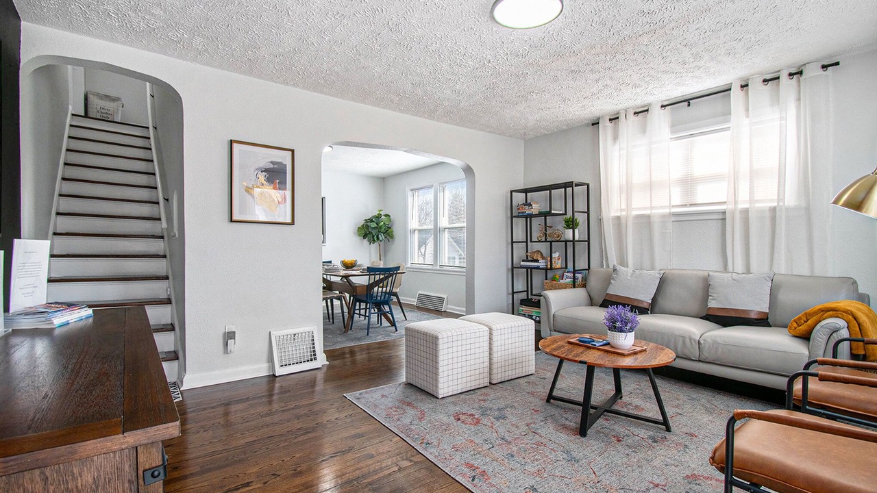 Photo of Livingroom in Midtown