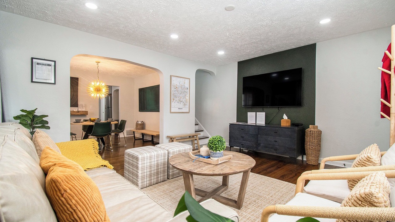 Photo of Livingroom in Midtown