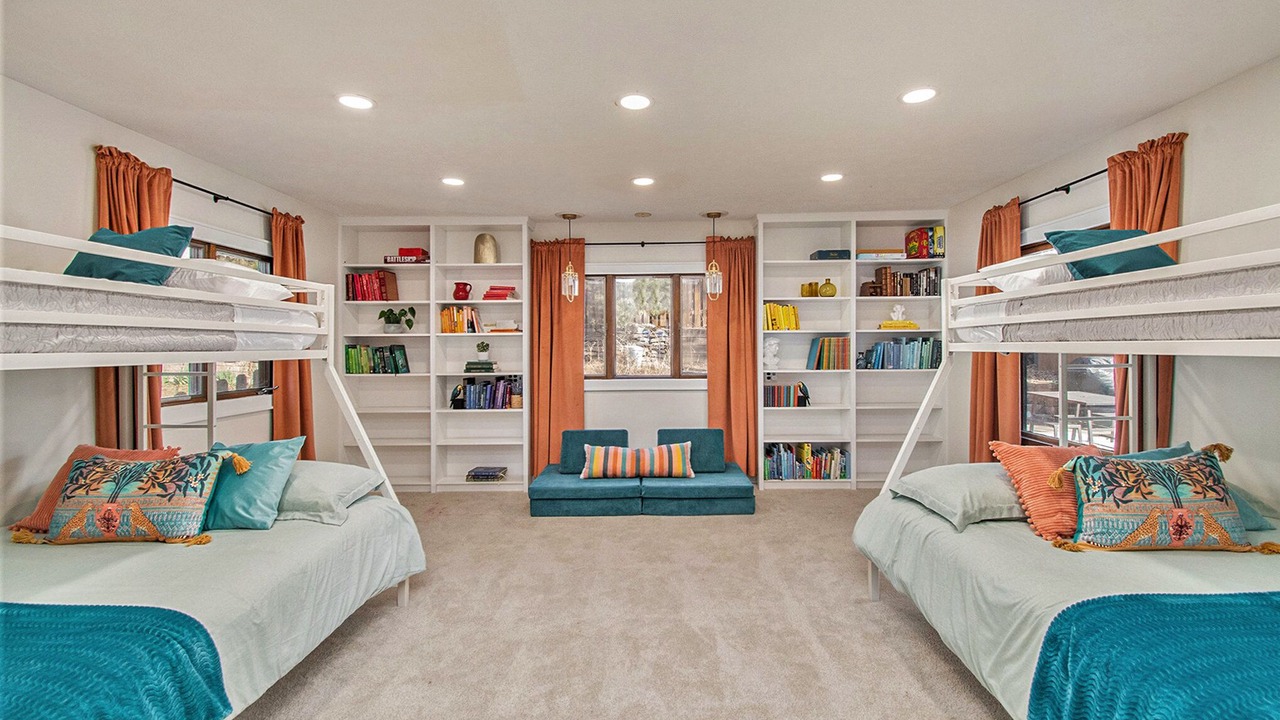 Photo of Bedroom in Morton Meadows
