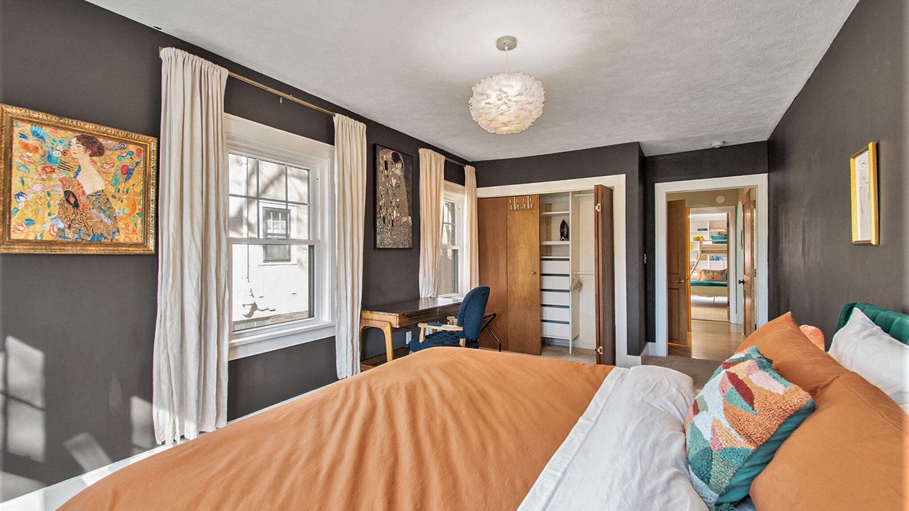 Photo of Bedroom in Morton Meadows