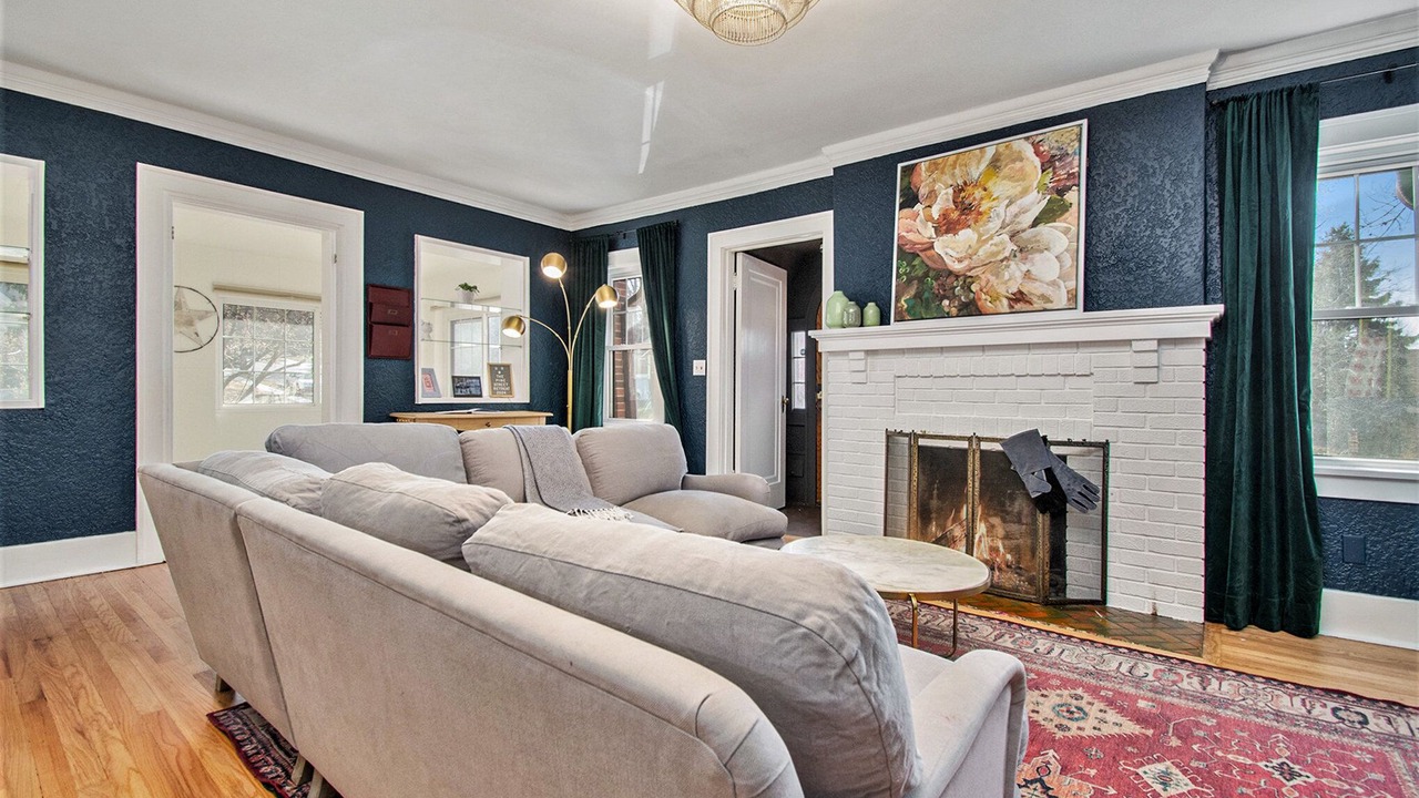 Photo of Livingroom in Morton Meadows