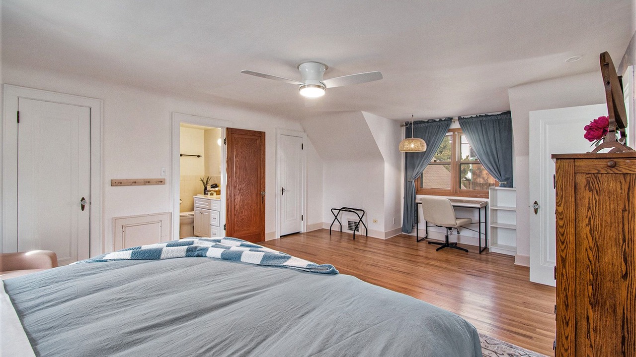 Photo of Bedroom in Morton Meadows