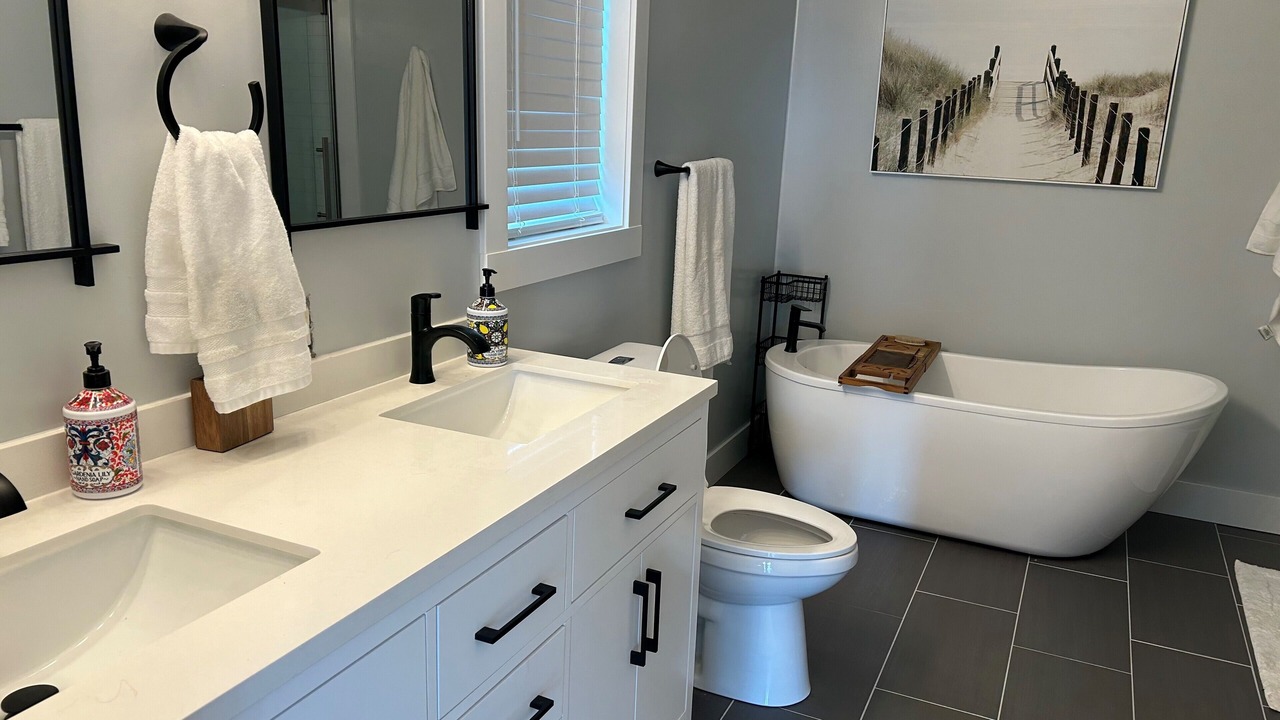 Photo of Bathroom in Suttons Bay