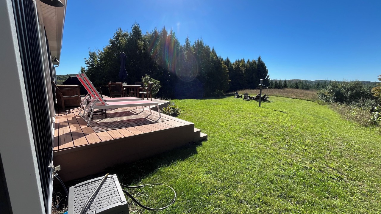 Photo of Patio Balcony in Suttons Bay