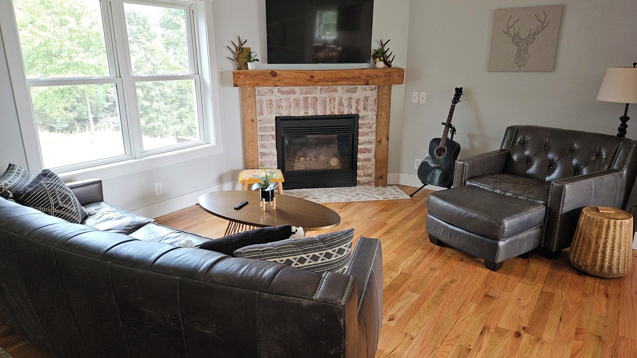 Photo of Livingroom in Suttons Bay
