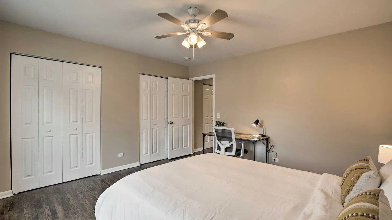 Photo of Bedroom in Arlington Heights