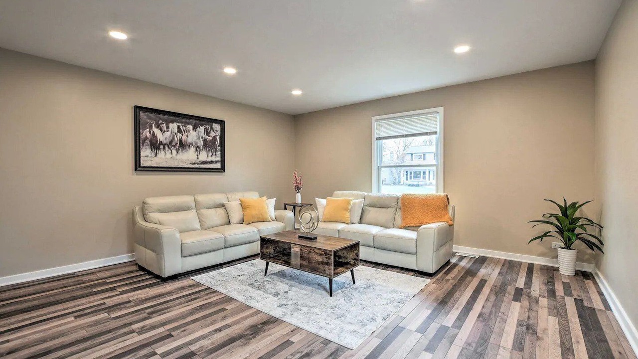 Photo of Livingroom in Arlington Heights
