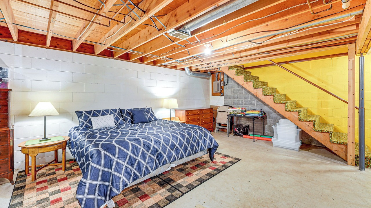 Photo of Bedroom in Whitehall