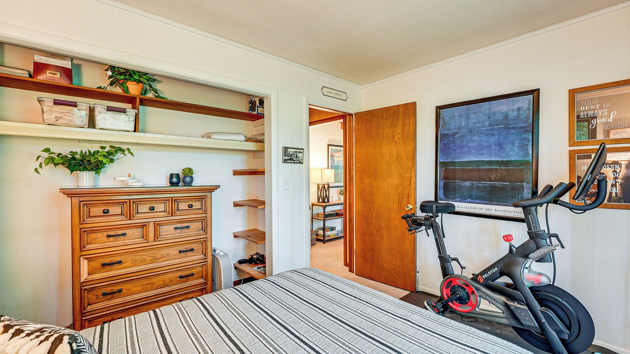Photo of Bedroom in Whitehall
