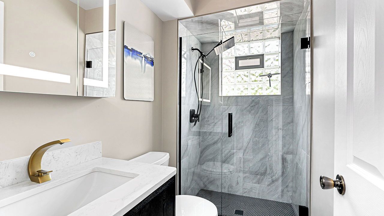 Photo of Bathroom in Skokie