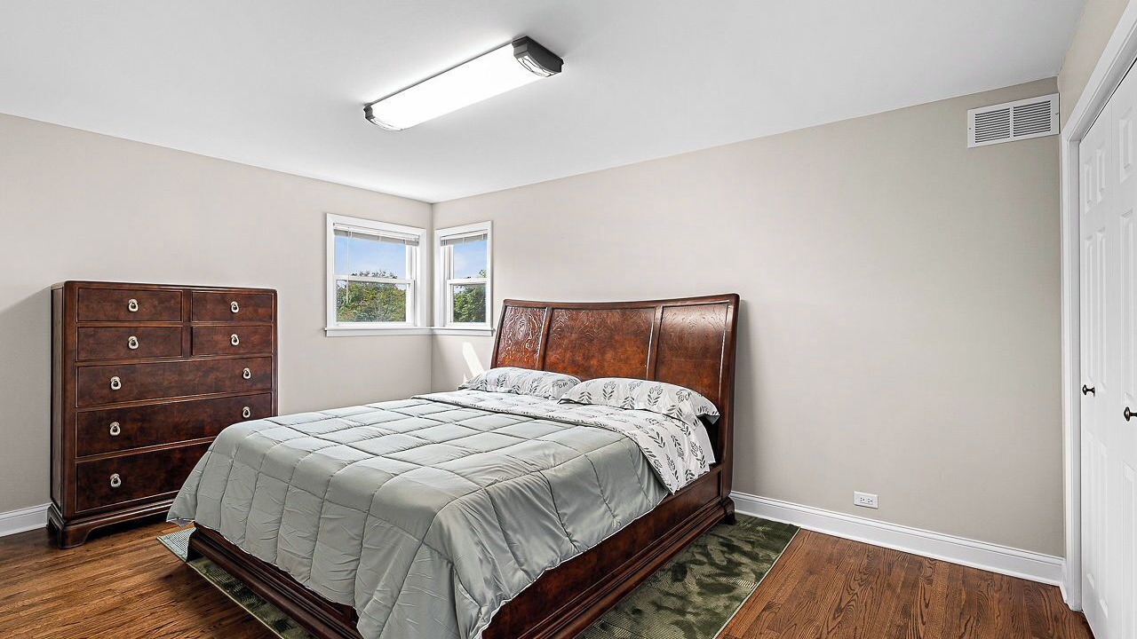 Photo of Bedroom in Skokie