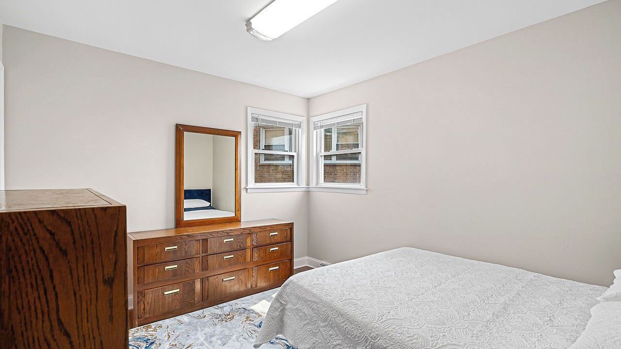 Photo of Bedroom in Skokie