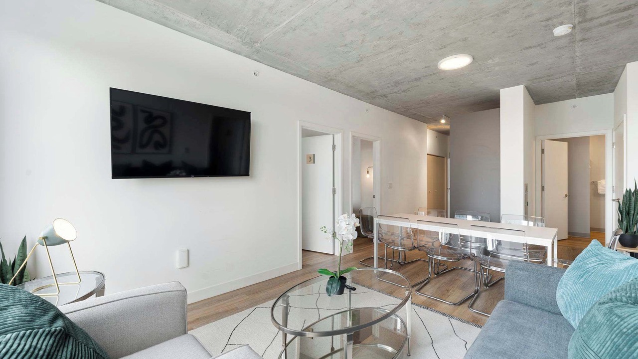Photo of Livingroom in River North