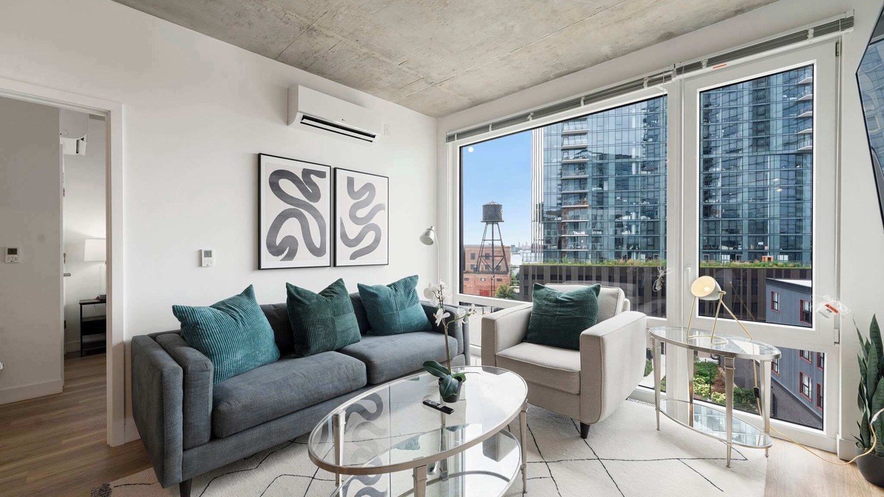 Photo of Livingroom in River North