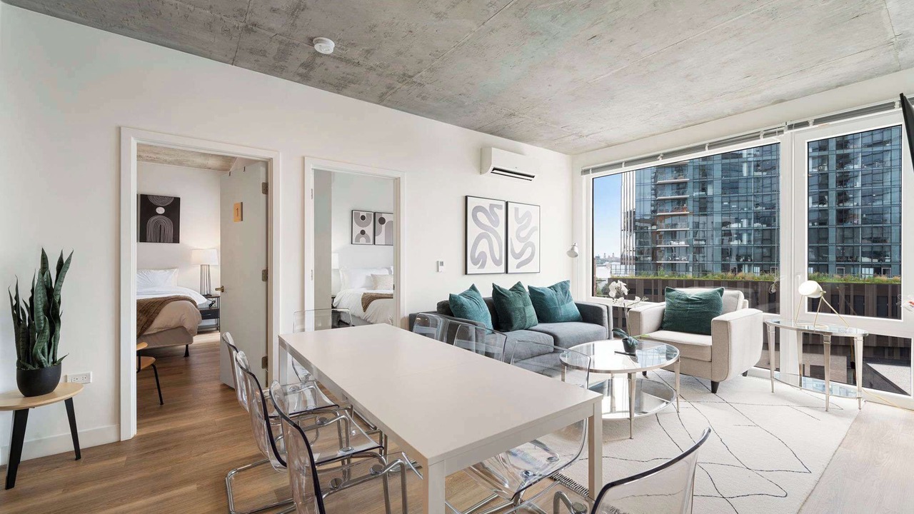 Photo of Livingroom in River North