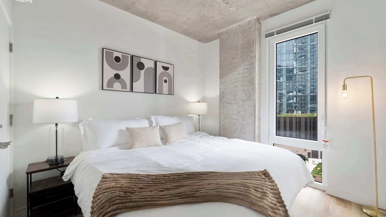 Photo of Bedroom in River North