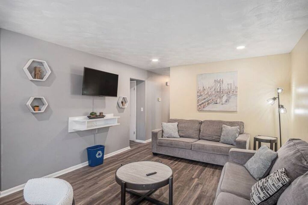 Photo of Livingroom in North Central Omaha