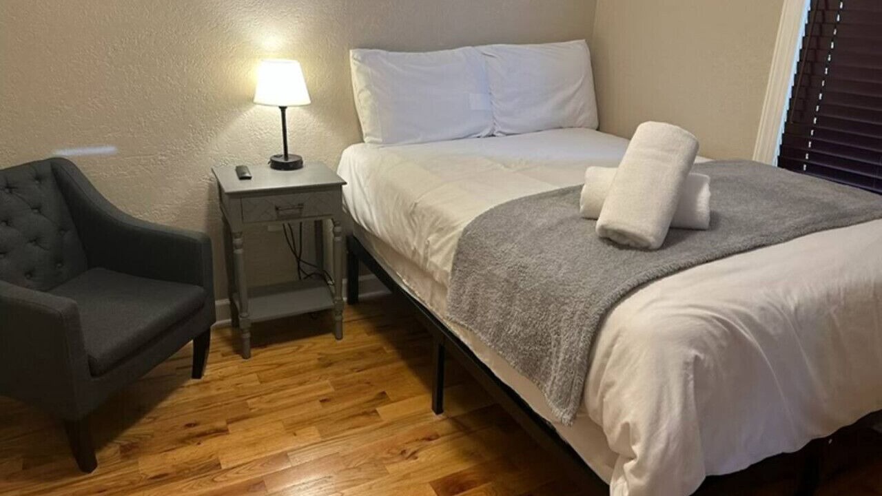 Photo of Bedroom in North Chicago