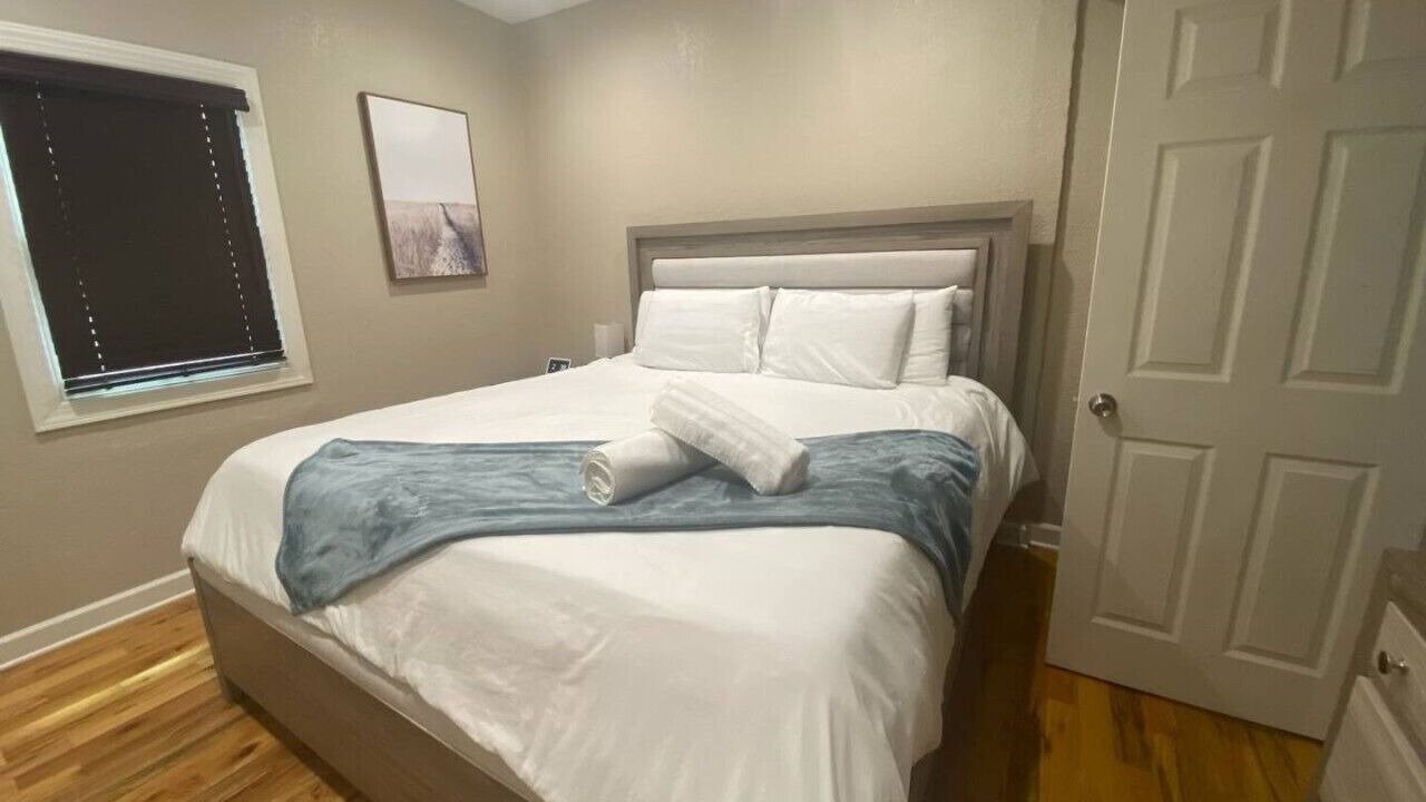 Photo of Bedroom in North Chicago