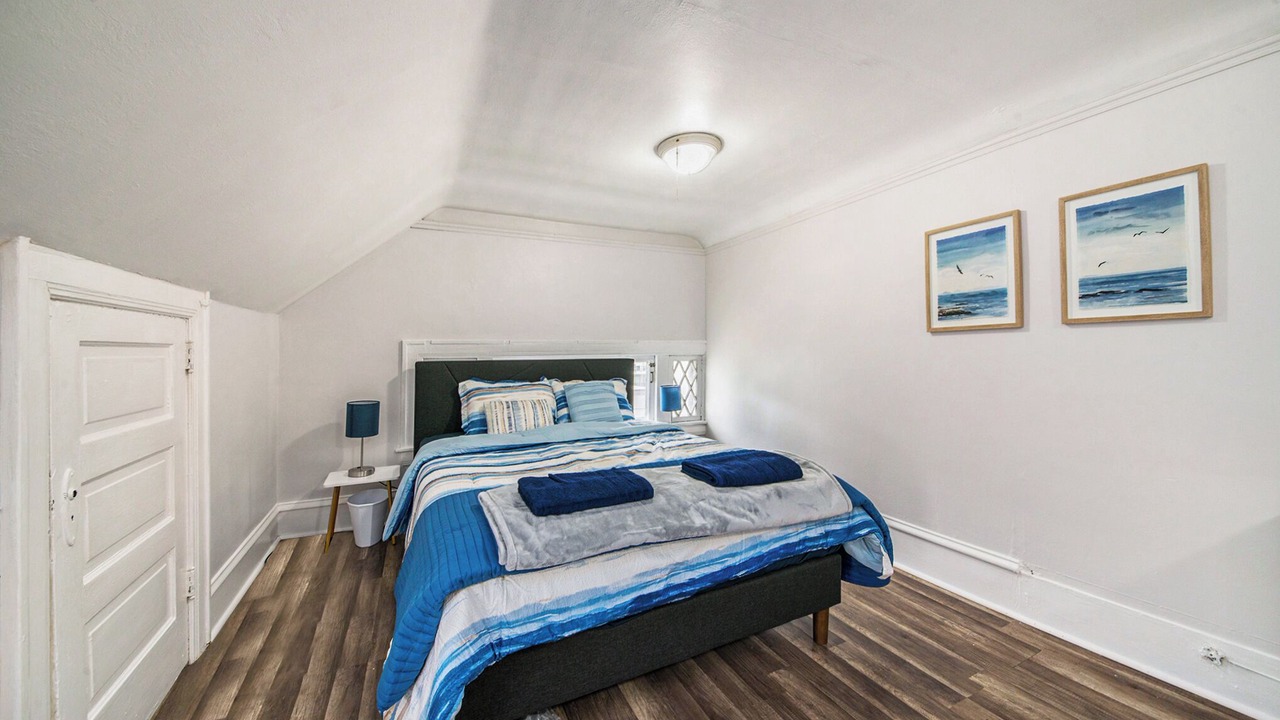 Photo of Bedroom in Midtown