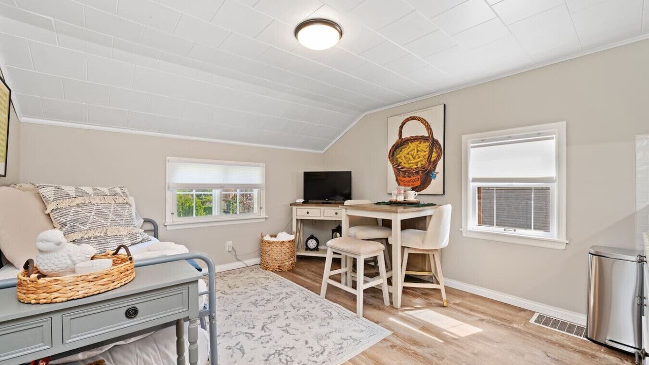 Photo of Bedroom in Lake Geneva