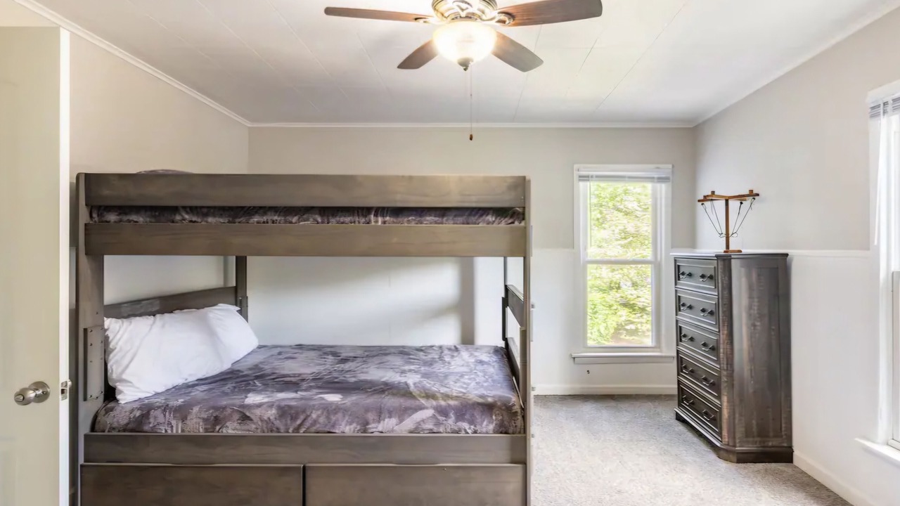Photo of Bedroom in Davenport
