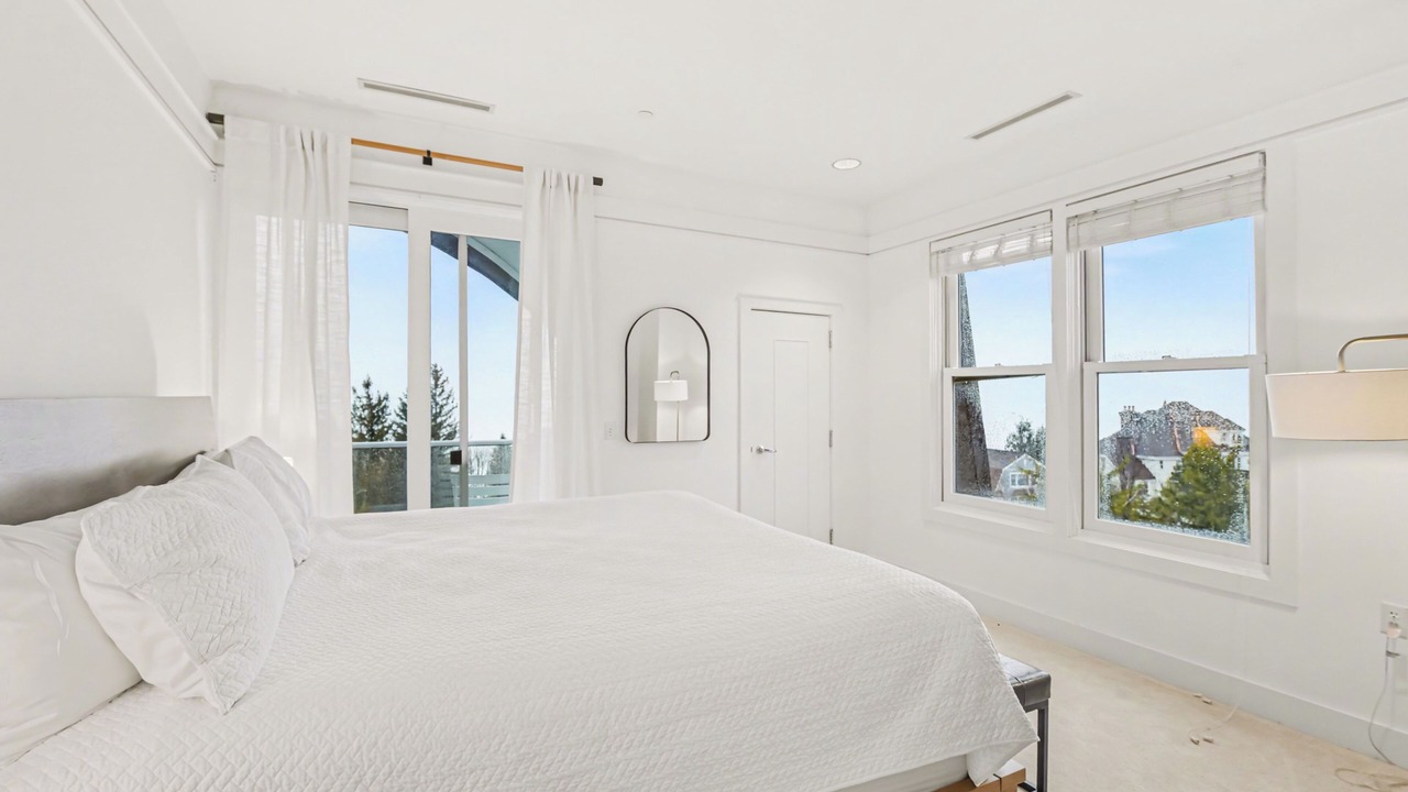 Photo of Bedroom in Bay Harbor